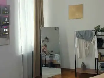 Chaturbate Live Sex Cam of glossybabe_