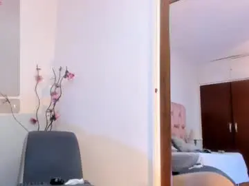 Chaturbate Best live sex cam show of kamila_arias