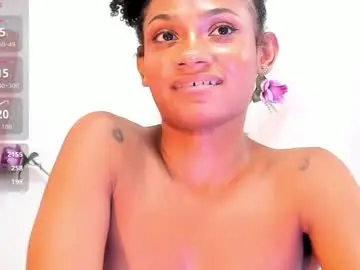 Chaturbate Live Sex Cam of kamila_arias