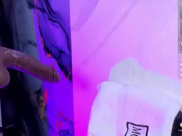 Chaturbate Live Sex Cam of kristal_blond