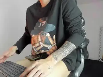 Chaturbate Live Sex Cam of thomas__brandd1