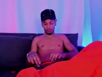 Chaturbate Best live sex cam show of thiagoferreti_