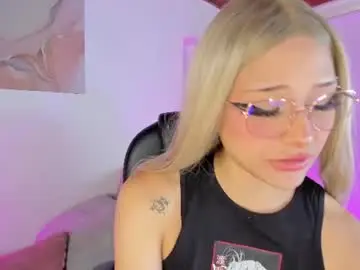 Chaturbate Live Sex of amelie_wine_