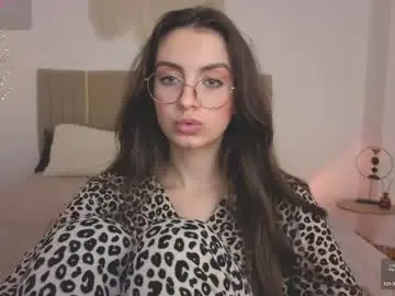 Chaturbate Watch Live Sex Cams of bellavibee