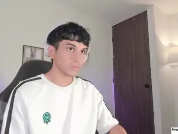 Chaturbate Free Live Porn of blonde_and_bigcock