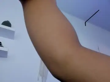 Chaturbate Best live sex cam show of emilyy_kim