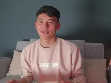 Chaturbate Live Sex Cam of angel_esteban_fx
