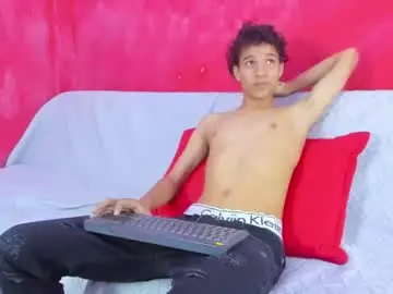 Chaturbate Free Porn Cam of endryboy