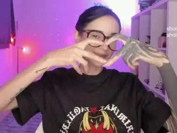 Chaturbate Live Sex Cam of lonelly_lolly98