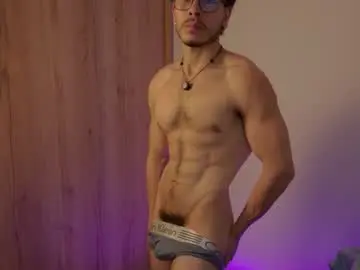 Chaturbate Adult Webcam of maxifit_