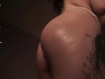 Chaturbate Live Sex Cam of miuri_miy