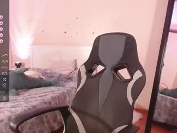 Chaturbate Sex Cam of rainbow__salt