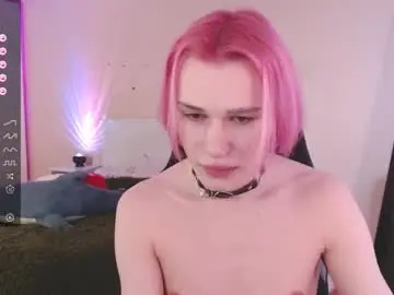 Chaturbate Live Sex Cam of rainbow__salt