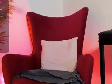 Chaturbate Live Sex Cam of vinyl_kiss