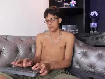 Chaturbate Best Webcam of andy_collinss_