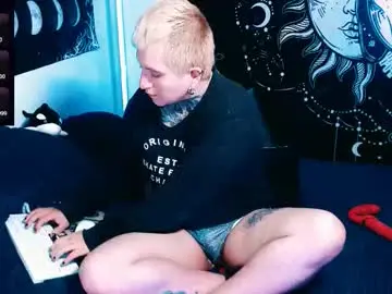 Chaturbate Free Porn Cam of ftmblueyes