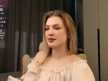 Chaturbate Live Sex Cam of reversetypolly