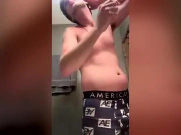 Chaturbate Watch Live Sex Cams of bigskinnyboyshh