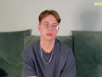 Chaturbate Live Sex of ethann_top