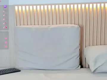 Chaturbate Watch Live Sex Cams of melanie_bonelli