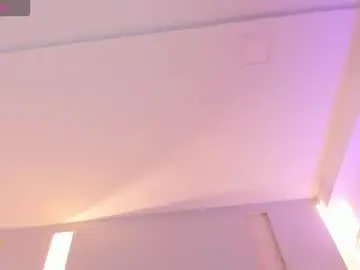 Chaturbate Live Sex Cam of salomebell