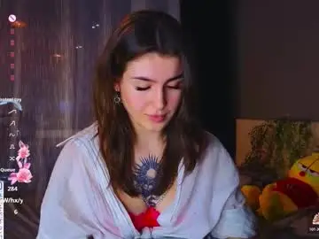 Chaturbate Nude Webcam of tinnymollys01