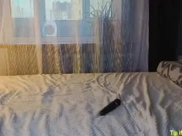 Chaturbate Sex Cam of tinnymollys01