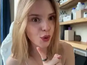 Chaturbate Free Live Porn of cyberl0ve_