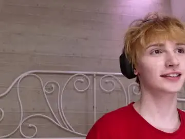 Chaturbate Live Sex Cam of kessy_white