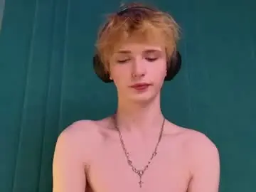 Chaturbate Live Sex Cam of kessy_white
