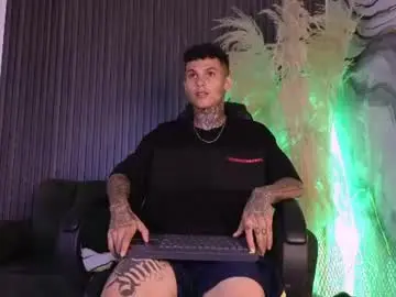 Chaturbate Sex Cam of paulo527