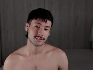 Chaturbate Free Porn Cam of dimitri_targaryen