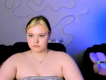 Chaturbate Live Sex Cam of emma_bless_