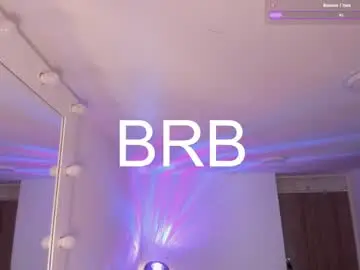 Chaturbate Live Sex Cam of mikeyvioleta