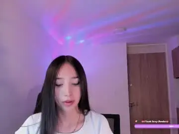 Chaturbate Live Sex Cam of mikeyvioleta