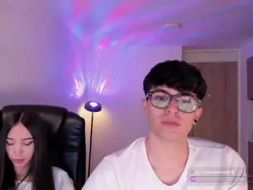 Chaturbate Watch Live Sex Cams of mikeyvioleta