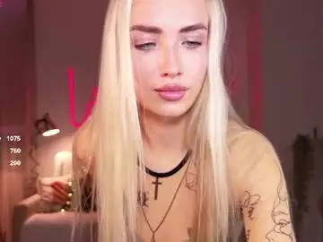 Chaturbate Live Sex Cam of tessahamilton