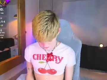 Chaturbate Live Sex Cam of vladhellsing4