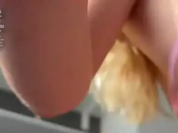 Chaturbate Sex Chat of evymiuu
