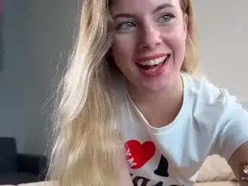 Chaturbate Adult Webcams of evymiuu