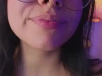 Chaturbate Live Sex Cam of lexie_s