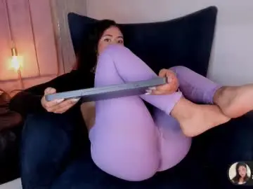 Chaturbate Free Live Porn of agatha_jener