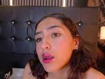Chaturbate Live Sex Cam of angelasexx_1