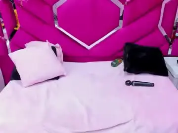 Chaturbate Live Sex of atena_glow_