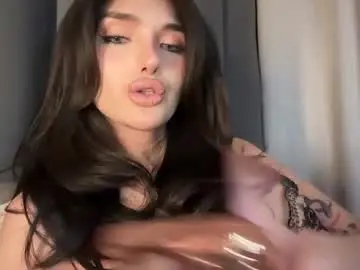 Chaturbate Live Sex Cam of emeraldfvckinggreyson