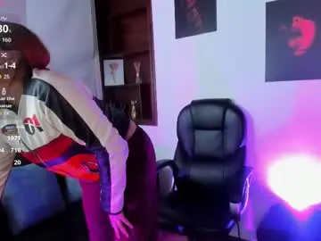 Chaturbate Live Sex Cam of pamelaqueen_1