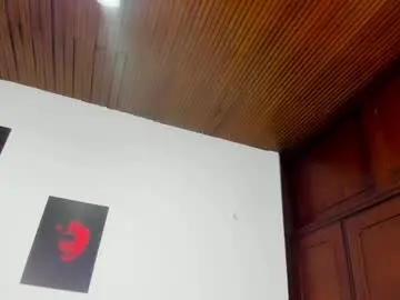 Chaturbate Live Sex of pamelaqueen_1