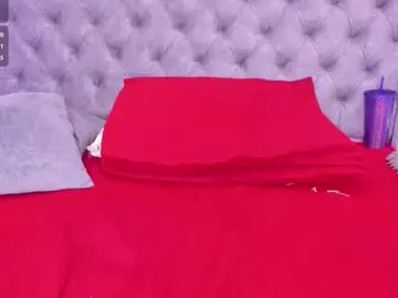 Chaturbate Live Sex of sofia_girl_