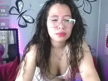 Chaturbate Watch Live Sex Cams of soralily