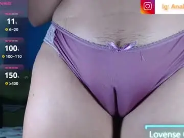 Chaturbate Live Sex Cam of ana_loveee